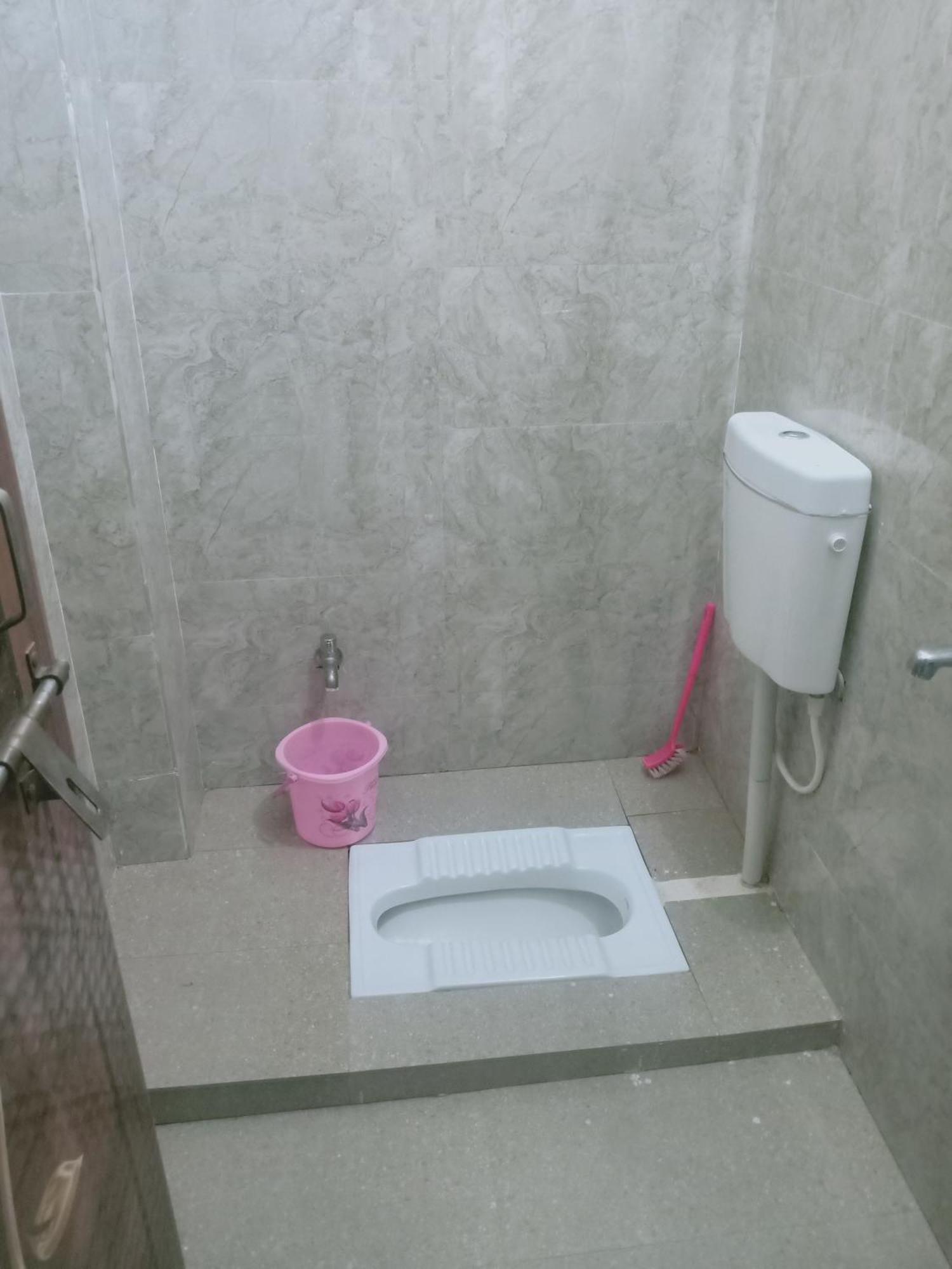 Saksham Guest House Jhusi Екстериор снимка
